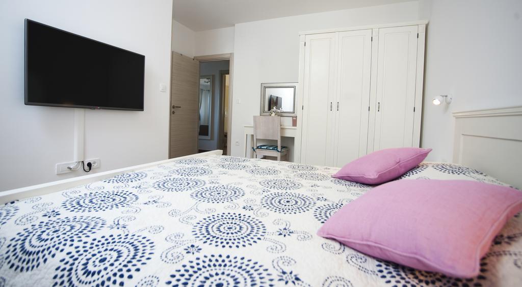 Apartments Villa Laguna With Pool Ražanj Habitación foto