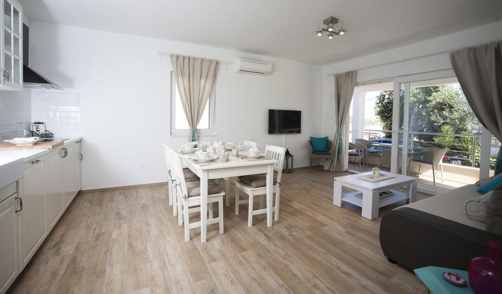 Apartments Villa Laguna With Pool Ražanj Habitación foto
