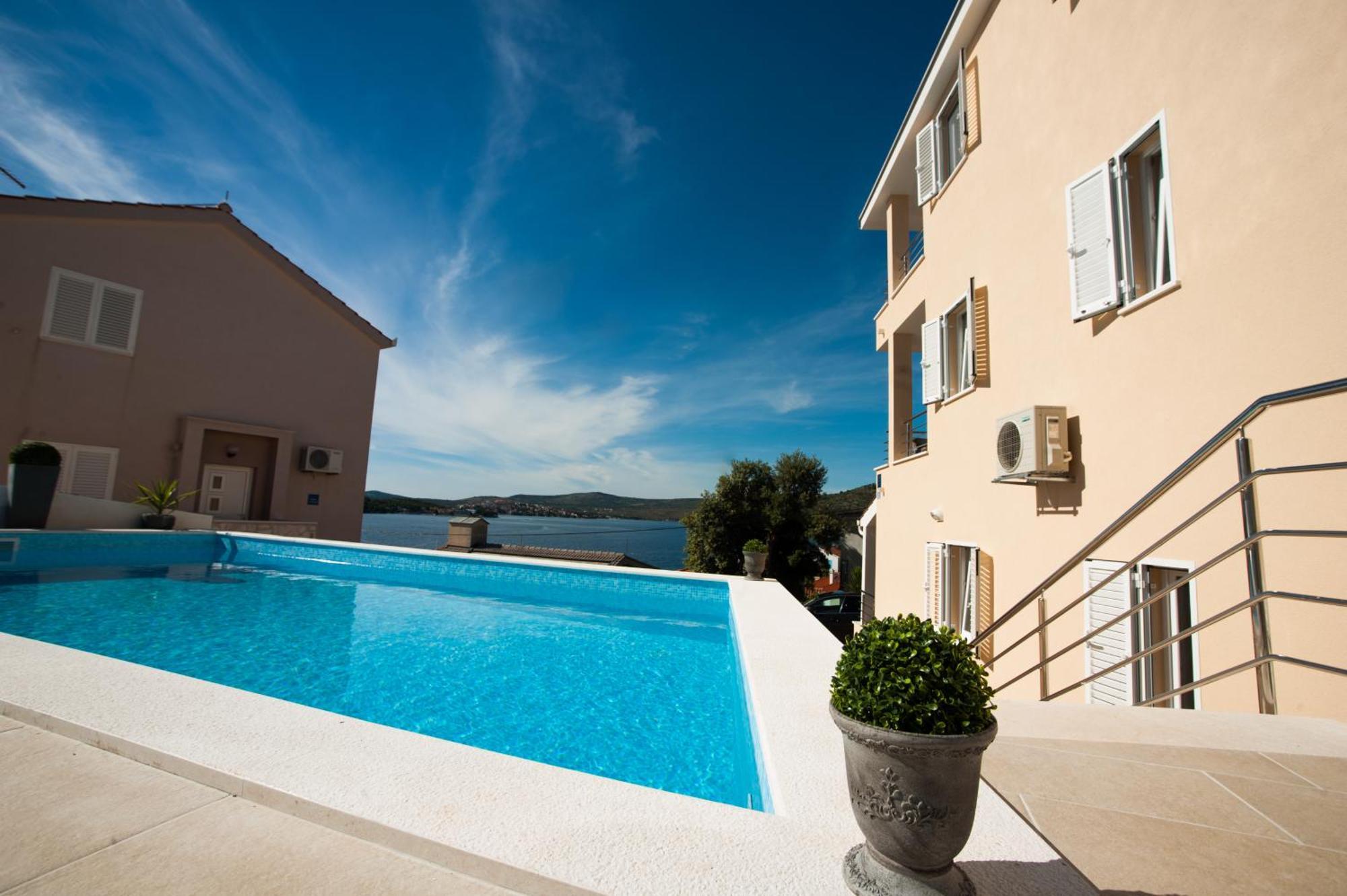Apartments Villa Laguna With Pool Ražanj Habitación foto