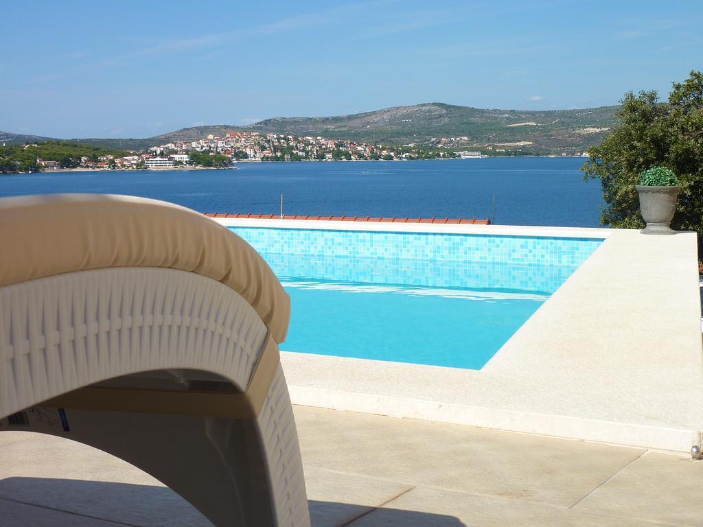 Apartments Villa Laguna With Pool Ražanj Exterior foto