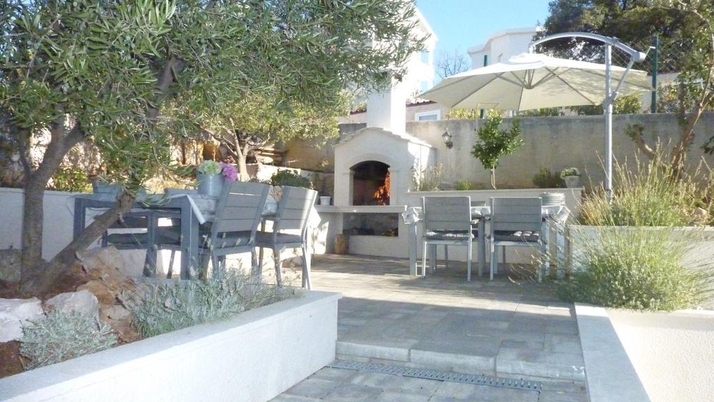 Apartments Villa Laguna With Pool Ražanj Exterior foto